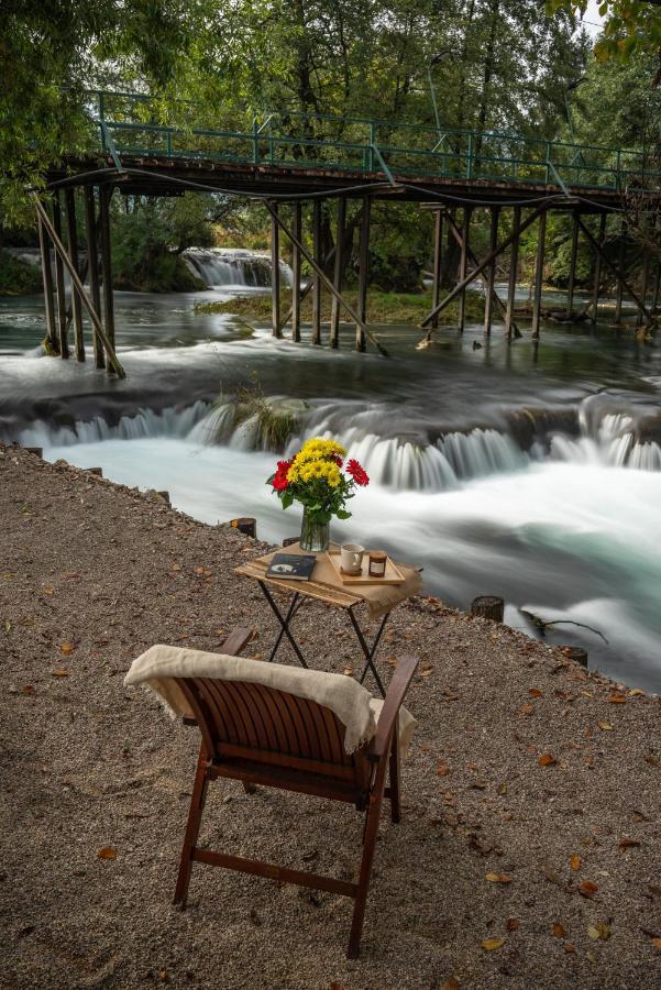 Waterfall Glamping Cabin Bihac Exterior photo